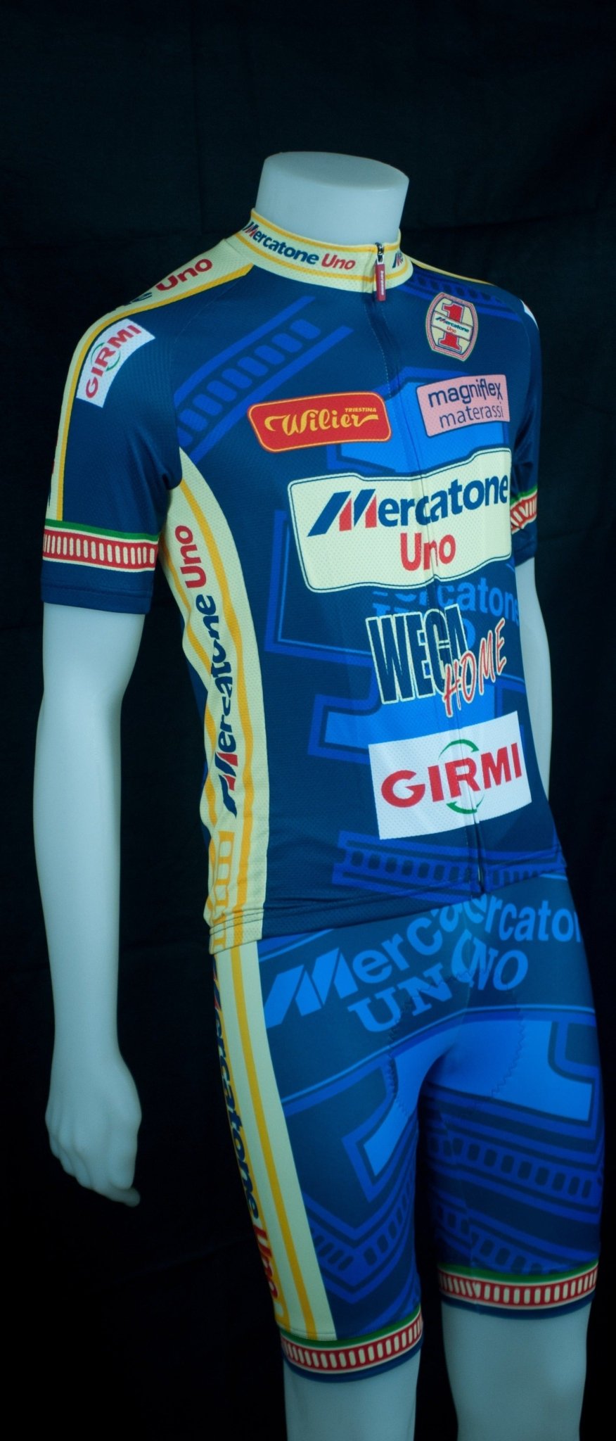 Mercatone Uno Wega Retro Cycling Jersey Set